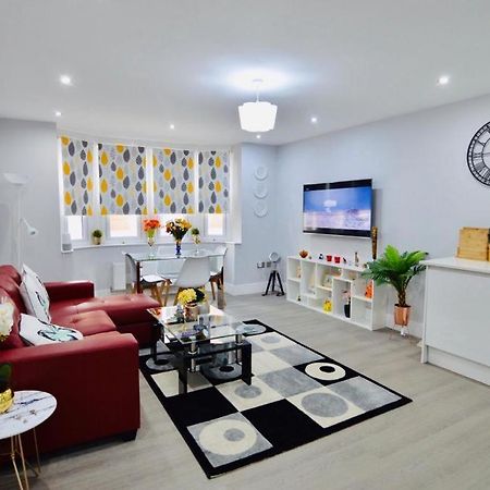 Stylish Central Self Contained Flat By Cozynest Reading Ngoại thất bức ảnh