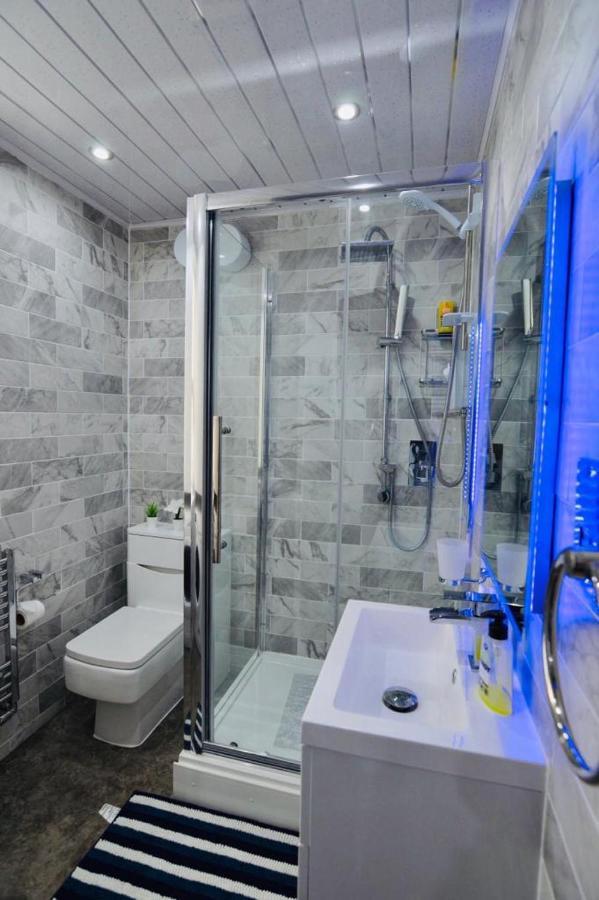 Stylish Central Self Contained Flat By Cozynest Reading Ngoại thất bức ảnh